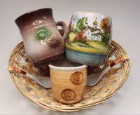 Кружка Карандашница "Псков" Ваза  и 2 ложки в плетеной корзине керамика