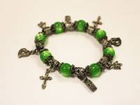 Браслет с шармами, металл, пластик, на резинке (состояние на фото)