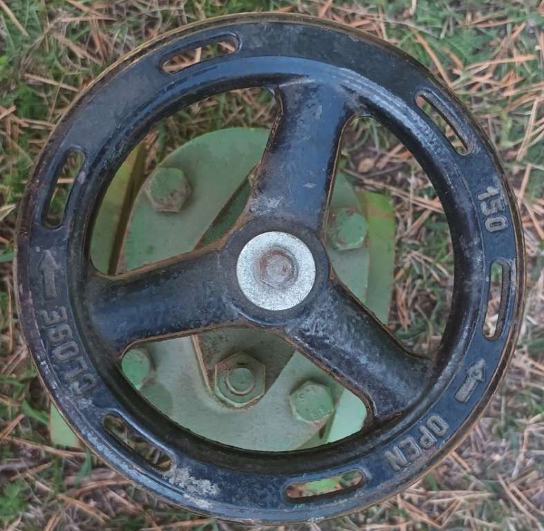 Клапан запорный судовой