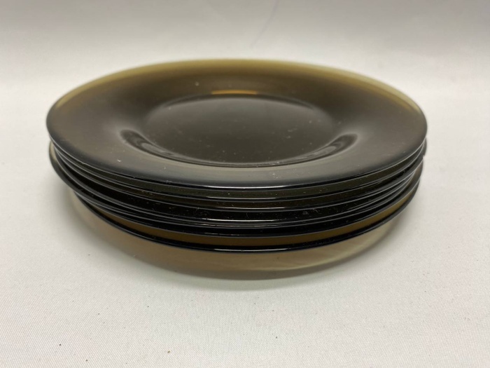 Тарелки цветное стекло 6 шт