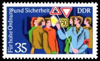(1975-075) Марка Германия (ГДР) "Дорожные знаки"    Безопасность дорожного движения III Θ