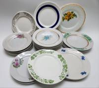 Тарелки десертные разные 26 шт