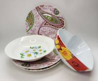 Тарелки с узором и салатник "Сердце" (5 предметов)