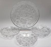 Блюдо круглое большое и три тарелки хрусталь СССР новогодняя сервировка