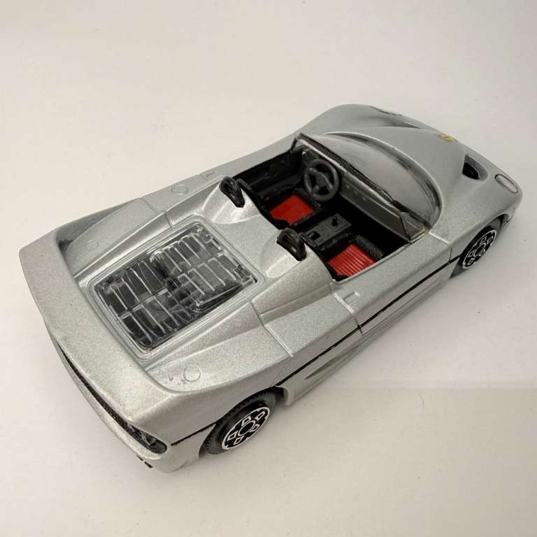 Модель BBurago Ferrari F50 в коробке