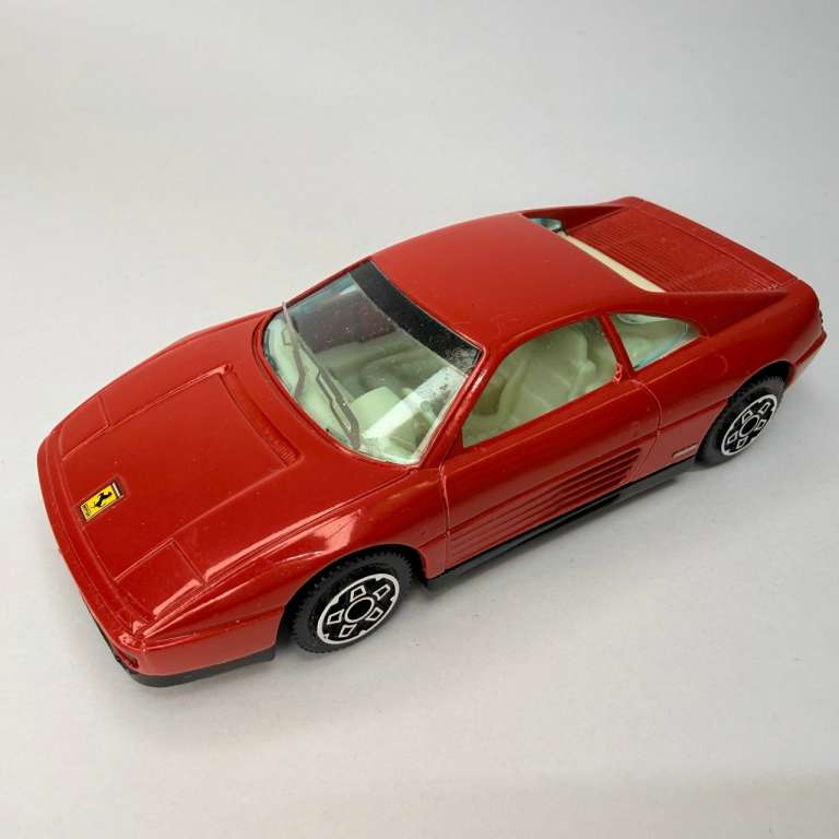 Модель BBurago Ferrari 348 tb в коробке