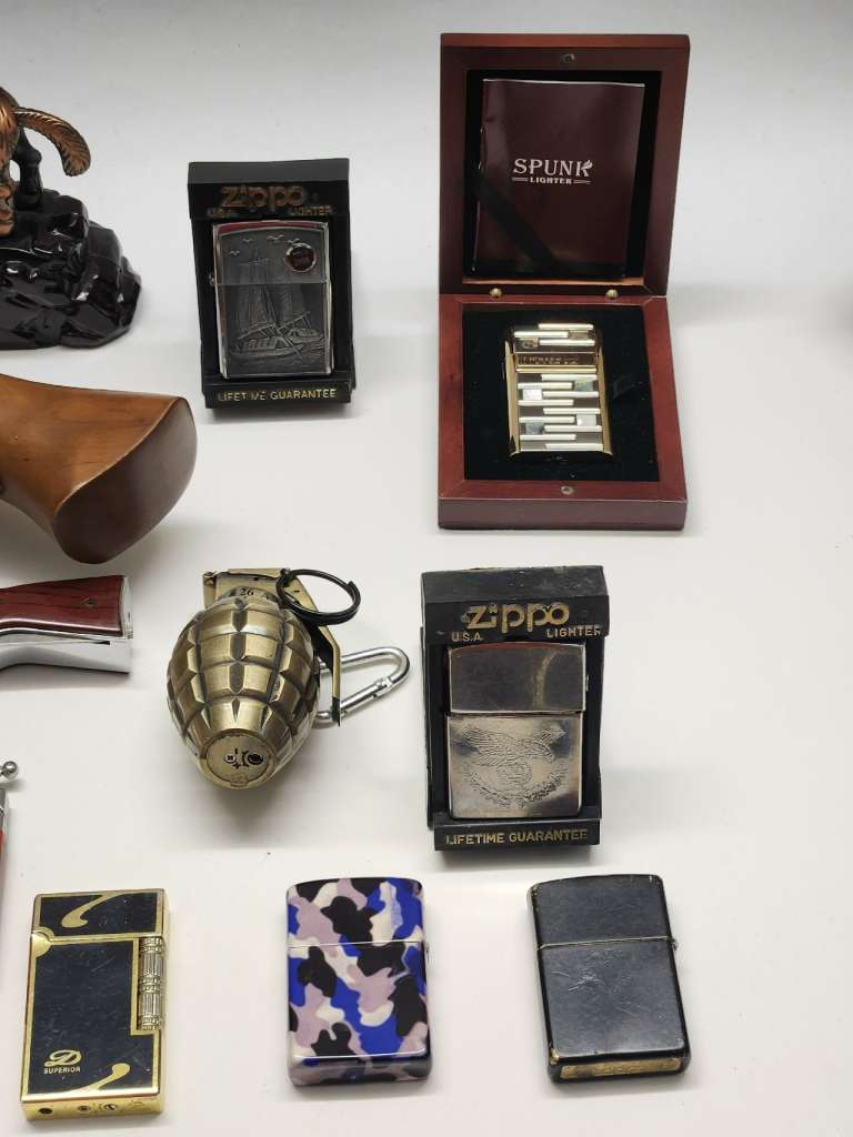 Коллекция зажигалок 18 штук