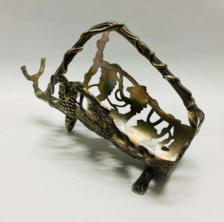 Подставка для бутылки кованая Виноградная лоза металл