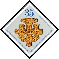 (1976-082) Марка Германия (ГДР) "Золотая подвеска"    Археологические находки III Θ