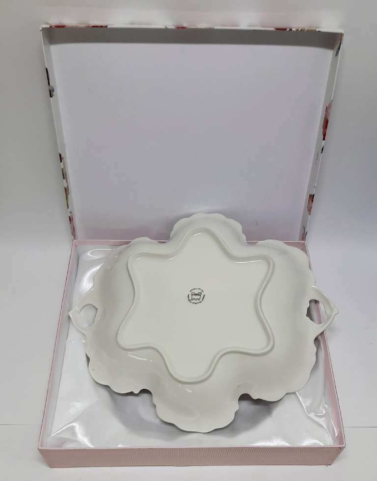 Блюдо сервировочное, Китай (сост. на фото)