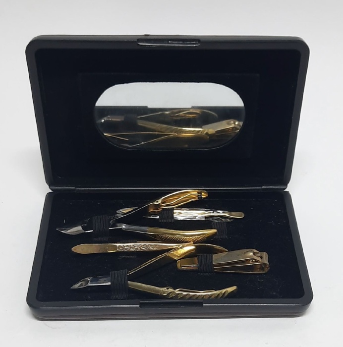 Маникюрный набор "Biteral" (сост. на фото)