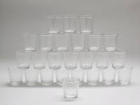 Стопки 25 штук рельефное стекло одинаковые новые