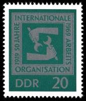 (1969-089) Марка Германия (ГДР) "Эмблема"  зеленая  МОТ 50 лет II Θ