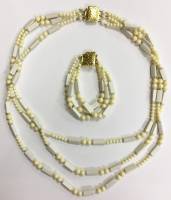 Набор бижутерии, колье и браслет (сост. на фото)