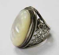 Перстень с перламутром, серебро, 925 пробы, размер 19, общи1й вес 20,1 гр СССР