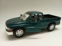 Модель авто 1:44 Dodge Ram 1500 VS Kinsmart без коробки