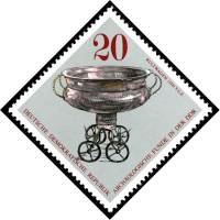 (1976-080) Марка Германия (ГДР) "Бронзовая повозка"    Археологические находки III Θ