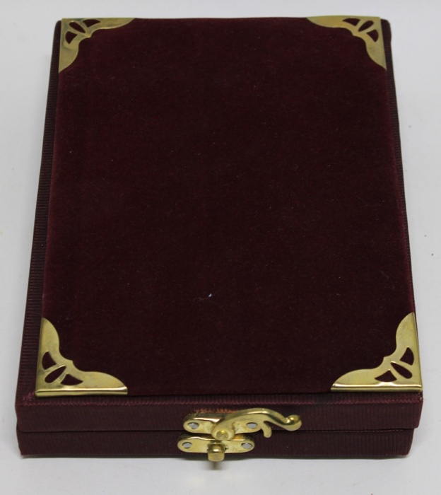 Шкатулка деревянная бархат, метал, Сирия (сост. на фото)