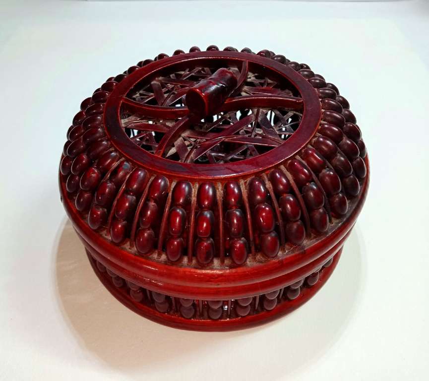 Шкатулка деревянная круглая (сост. отличное)