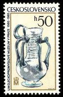 (1985-045) Марка Чехословакия "Кувшин"    Произведение искусства из стекла, Прага I Θ