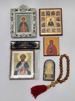Набор икон 5 штук маленьких размеров и четки православные