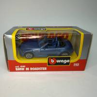 Модель автомобиля BMW M Roadster 1:43 Bburago в коробке