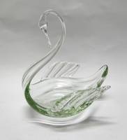 Конфетница Лебедь 16*13 см стекло СССР (сост. на фото)