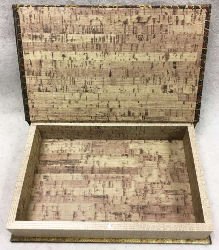 Шкатулка "Книга", дерево, ткань (сост. на фото)