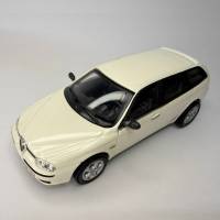 Модель авто Alfa Romeo 156 1:43 без блистера Cararama Hongwell
