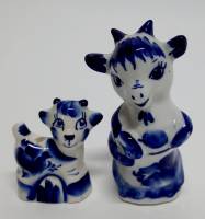 Набор фарфоровых сувениров "Коза с козленком", 2 шт., гжель (сост. на фото)