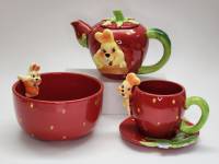 Салатник Чайная пара и чайник заварочный Кролики в клубничке новые в коробках