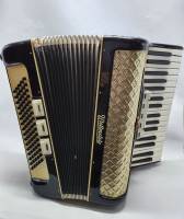 Аккордеон Weltmeister (Вельтмайстер) в футляре