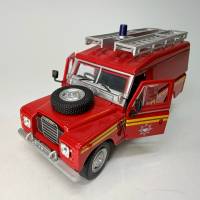 Модель авто Land Rover Series III 109 LWB 1:43 без блистера Cararama Hongwell