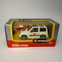 Модель автомобиля Suzuki Vitara 1:43 Bburago в коробке