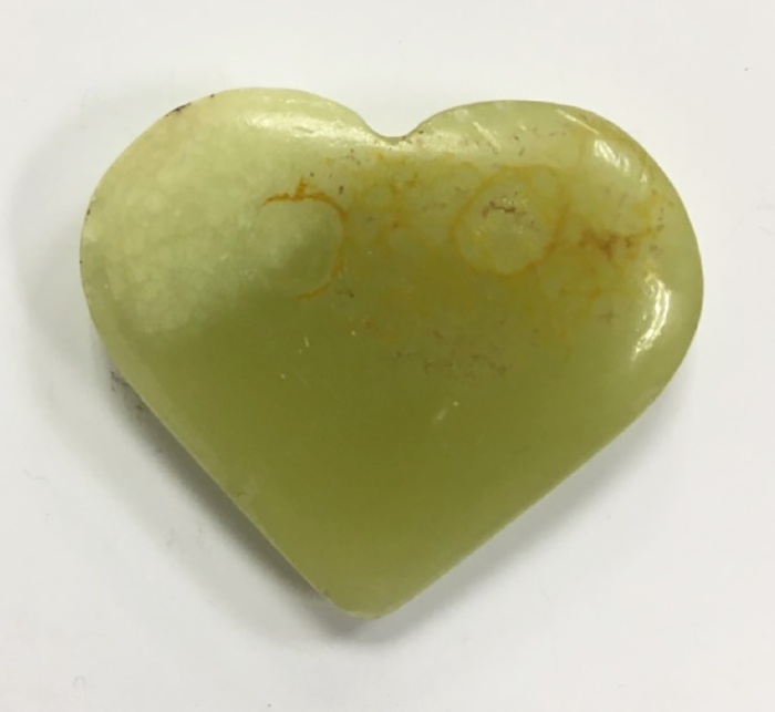 Фигурка "Сердце ", предположительно оникс (сост. на фото)