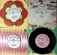 Набор виниловых пластинок (4 шт) Поющие сердца А. Пугачева В. Высоцкий Мелодия 175 мм. Excellent