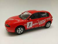 Модель авто 1:43 Alfa Romeo 147 Hongwell без коробки
