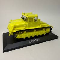 ДЭТ 250 Hachette 1:43 без блистера