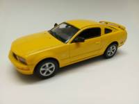 Модель авто 1:43 2006 Ford Mustang GT Welly без коробки