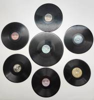 Набор патефонных пластинок 7 штук диаметр 150,165, 200 мм состояние Exellent Very good
