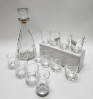 Штоф (графин) и 12 рюмок разных стекло