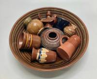 Керамика 9 предметов (блюдо, кувшины, подсвечники, кружки)