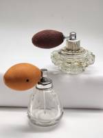 Флаконы для духов ретро старинные стекло 2 штуки