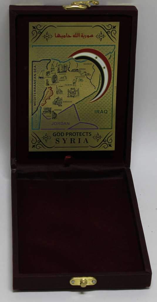 Шкатулка деревянная бархат, метал, Сирия (сост. на фото)