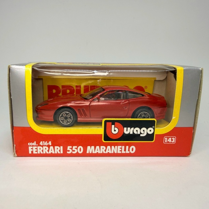 Модель BBurago Ferrari 550 Maranello в коробке