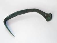 Нож скифский бронза изображение быка, найден в Хакасии