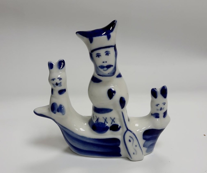 Фарфоровый сувенир "Мазай и зайцы", гжель.