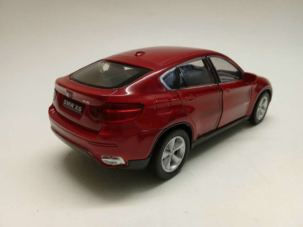 Модель авто BMW x6 Welly в коробке