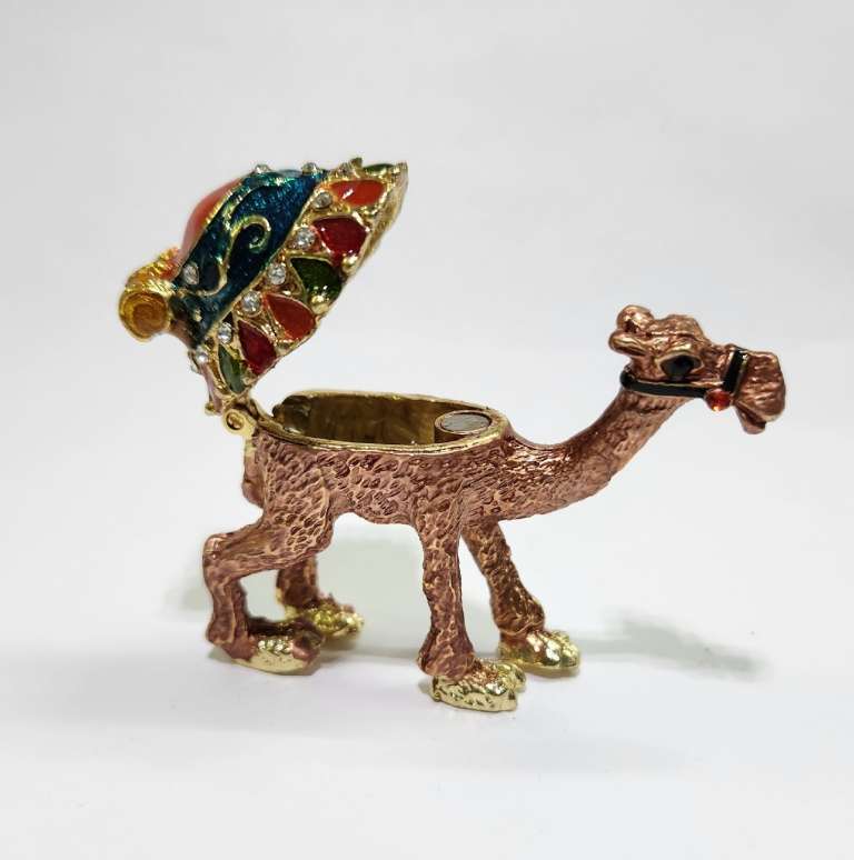 Шкатулка Верблюд металл глазурь стразы (крышка на магните)