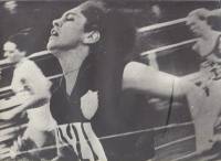 Фотография "М. Никифорова (Сидорова)-победительница в беге 200 м." (сост. на фото)